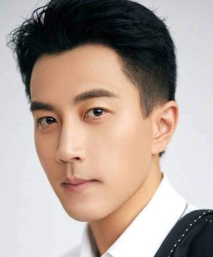 刘恺威整容后遗症_娱乐圈没整过容的明星_华晨宇整容