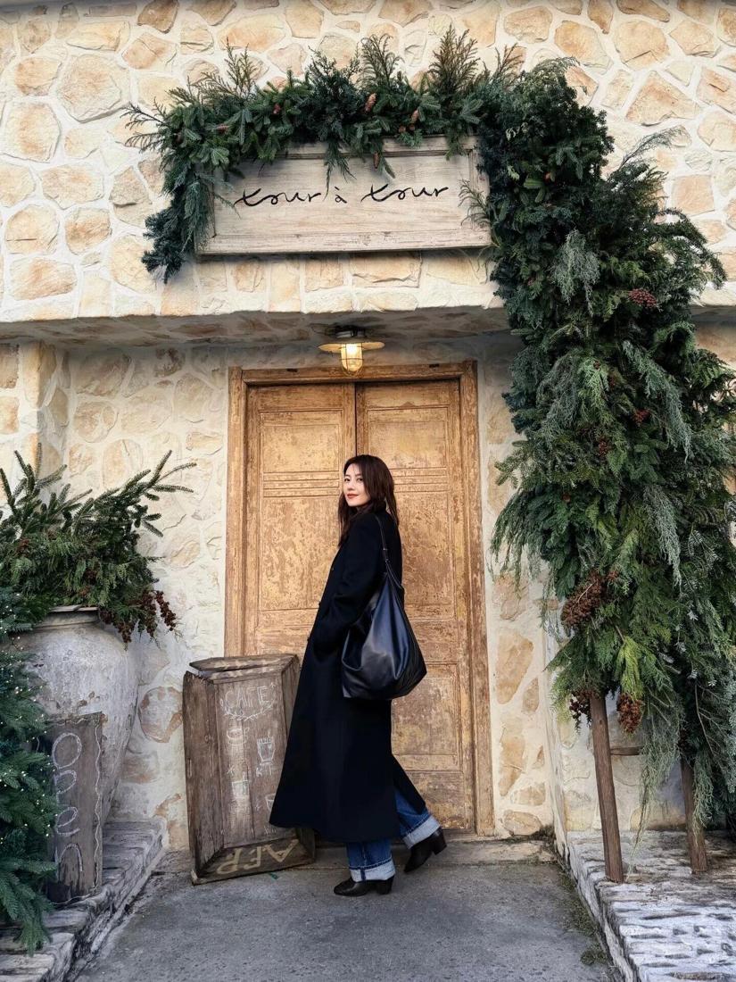 中国中年女明星_中年女性高圆圆时髦穿搭_中年女性杨幂时髦穿搭