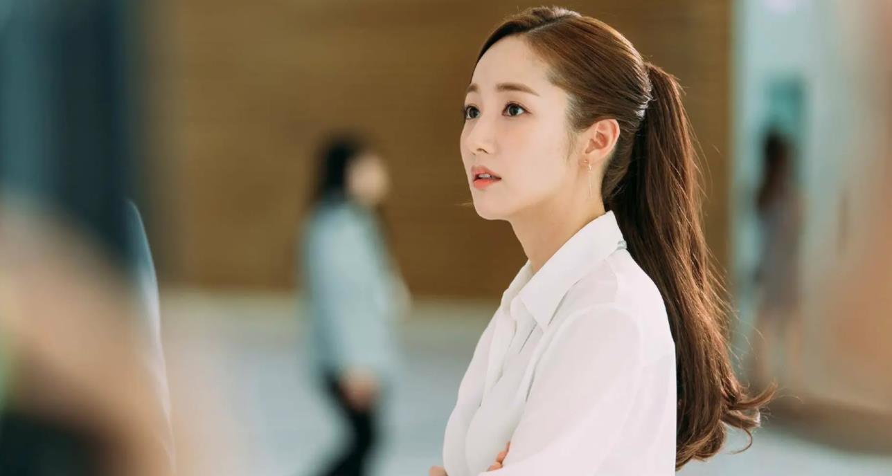 朴敏英整容史_韩剧整容女明星_朴敏英财阀男友