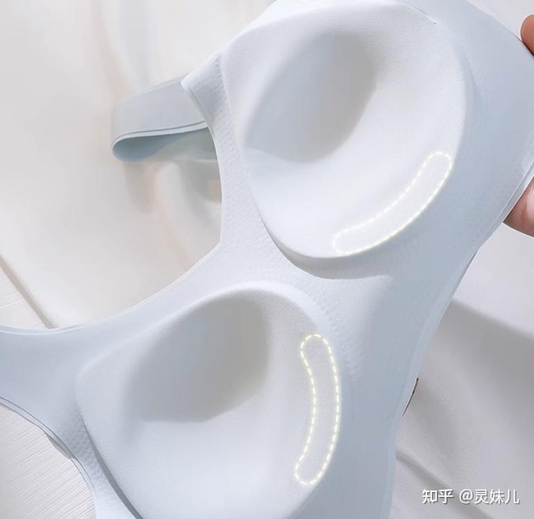 内衣外穿女明星_运动内衣怎么样_运动内衣选购指南