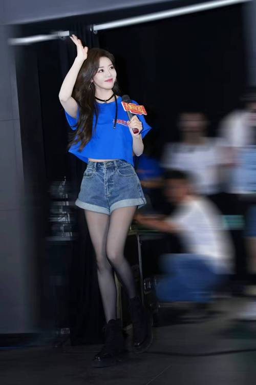 丝袜网络用语什么意思_丝袜十款_娱乐圈丝袜