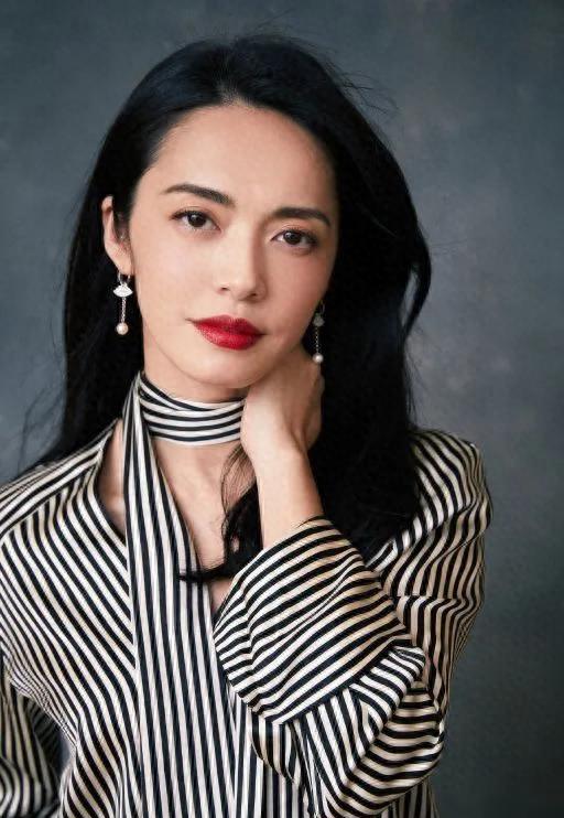 姚晨 职业生涯_姚姓女明星_姚晨 早年经历