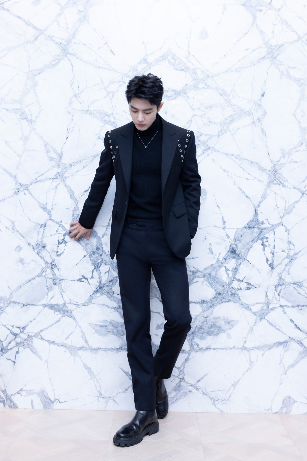 明星高定礼服点评_微博盛典红毯造型_晚装女明星